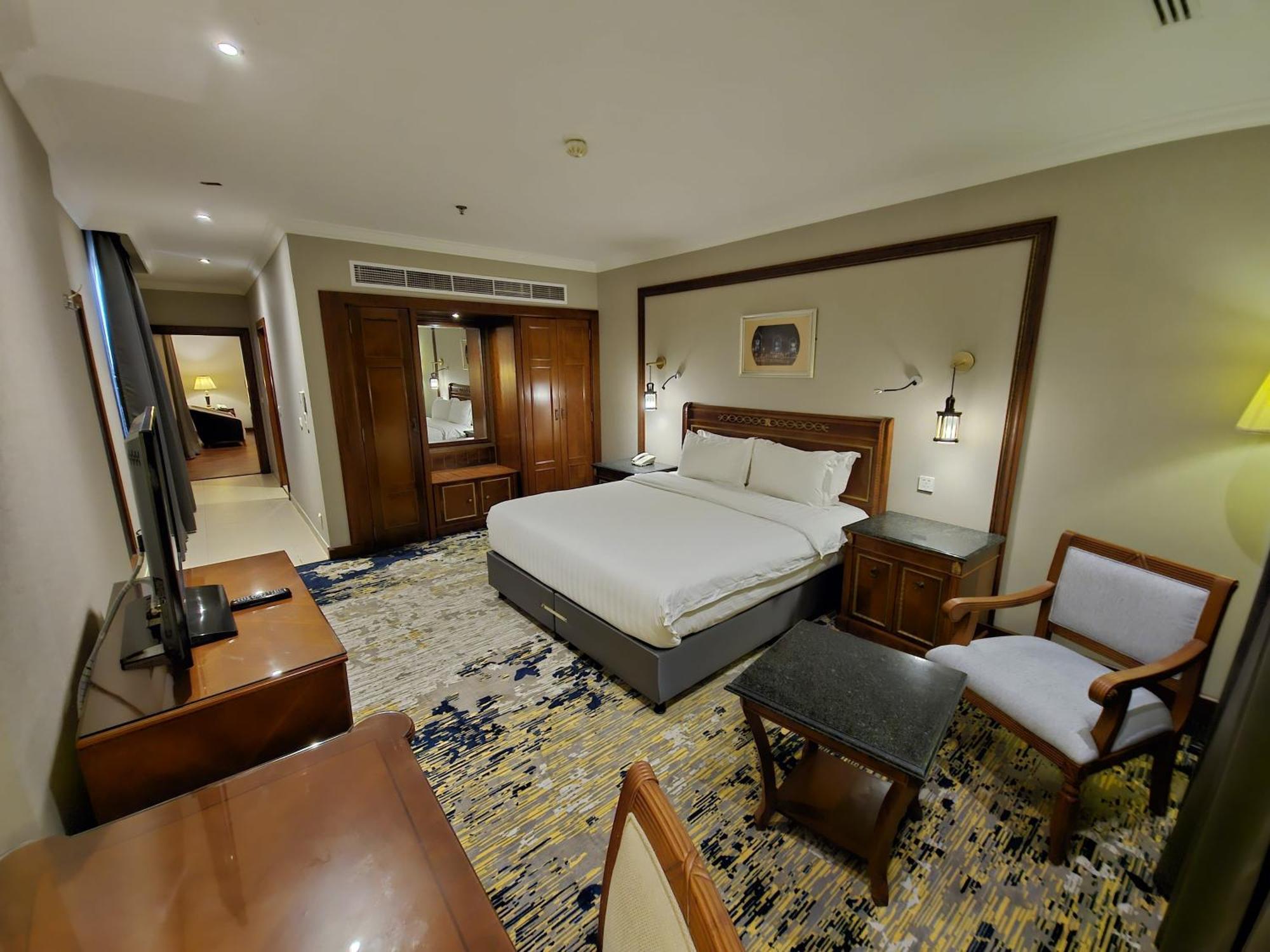 Elite Park Hotel — Photos 1